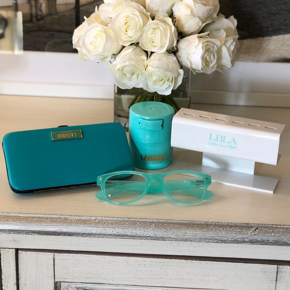 LashBox LA Lash Extension Supplies